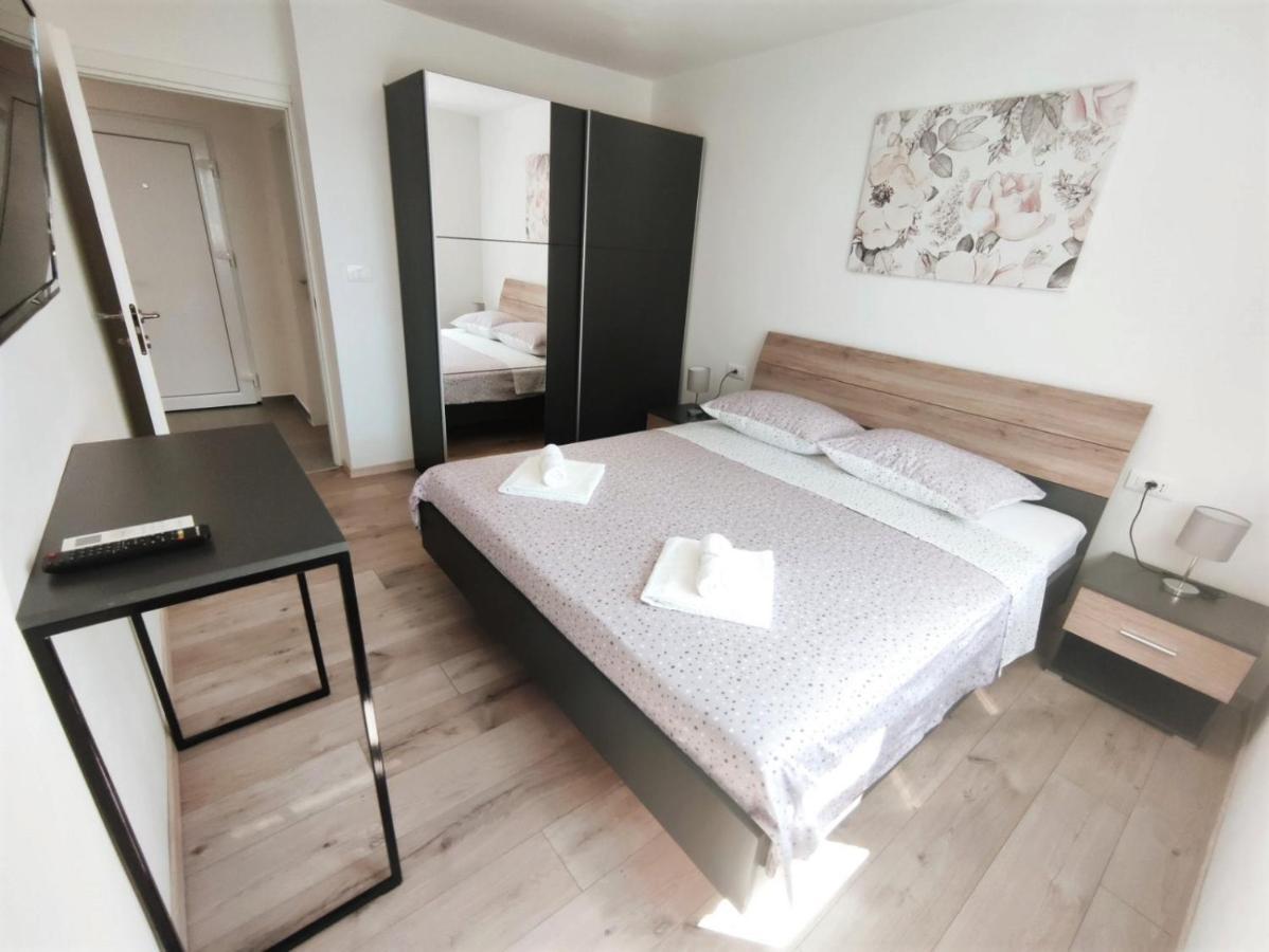 Apartman Dori Pula Ngoại thất bức ảnh